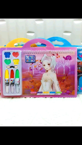 Vở tô màu kèm trang điểm gáy xoắn (tặng kèm màu phấn tô màu)