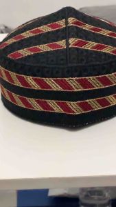 Premium Pakistani Peci  Brand: AL faiz PAKISTAN Material: Cotton Embroidery (using soft hard cloth Comfortable to wear) Simple elegant embroidery Size: (Based on SNI) 54 = 4 For 54cm head circumference 55 = 5 For 55cm head circumference 56 = 6 For 56cm h