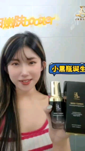 圣诞佳节来临🎄🎅🔔一年一次大放送给JSSUI粉丝们😍🎁购买1️⃣套 送出价值3位数护唇釉 圣诞新年必备少不了😍只限600支送完就没了‼️购买满RM500在送Tote Bag再来‼️购买1️⃣套 以RM98加购价值RM196净化神奇水喷雾*