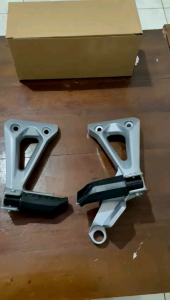 Postep Belakang Revo ABS Original: Suku Cadang & Aksesoris Motor Revo