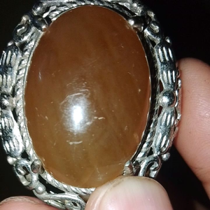 Batu Mustika Alami: Manfaat & Penggunaan