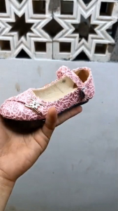 khainuna sepatu flat anak model gesper pinggir size 22-25