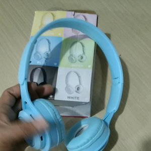 Wireless On Ear Stereo Headphone (Y08)