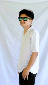 kemeja pantai lengan pendek bahan rayon tuwil