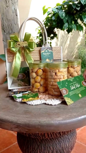 Hampers Lebaran / Hampers Idul Fitri / Hampers Ramadhan / Hampers Eid Mubarak Tipe Azzura