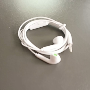 RDS TECHMOTO Tek no 1.5m Universal Earphone with Built in Microphone Good Quality for Smartphone Android Users