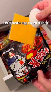 1 PACK Samyang Buldak Original Black Korean Instant Noodles - 5pcs 700grams Halal