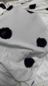 Vải Thun Nền Trắng Chấm Bi Đen Cách Điệu – Co Giãn 4 Chiều Mềm Mịn Thoáng Mát