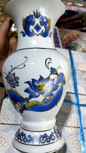 Bình hoa thờ cúng hoa sen xanh/Lọ hoa sứ trắng họa tiết màu xanh cao cấp