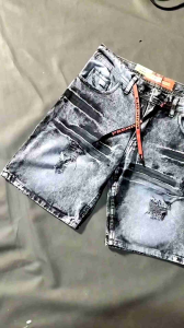 Celana Jeans Pendek Sobek Tagling motif garis Premium Denim Warna Abu Hitam Biru Navy\\n\\n Apa itu Celana Jeans Pendek Sobek Tagling?\\n\\nCelana jeans pendek sobek Tagling adalah celana denim premium dengan desain sobek dan motif garis yang menarik. Dengan warna abu hitam biru navy, celana ini cocok untuk berbagai gaya dan acara. Selain itu, celana jeans pendek sobek Tagling ini juga sangat nyaman digunakan sehari-hari.\\n\\n Kualitas & Desain\\n\\nCelana jeans pendek sobek Tagling dibuat dari bahan denim berkualitas tinggi, yang memberikan tampilan premium dan daya tahan yang luar biasa. Motif garis pada celana ini menambah kesan elegan dan modern.\\n\\n Warna Abu Hitam Biru Navy\\n\\nCelana jeans pendek sobek Tagling hadir dalam warna abu hitam biru navy, yang sangat cocok untuk berbagai gaya dan acara. Warna ini memberikan tampilan yang menarik dan elegan, serta mudah dipadukan dengan pakaian lainnya.\\n\\n Motif Garis\\n\\nMotif garis pada celana jeans pendek sobek Tagling menambah kesan elegan dan modern. Motif ini juga membuat celana ini terlihat lebih menarik dan unik.\\n\\n Cara Memilih Celana Jeans Pendek Sobek Tagling yang Tepat\\n\\nMemilih celana jeans pendek sobek Tagling yang tepat dapat mempengaruhi penampilan dan kenyamanan Anda. Berikut adalah beberapa hal yang perlu dipertimbangkan saat memilih celana jeans pendek sobek Tagling.\\n\\n Ukuran & Fit\\n\\nPastikan ukuran celana jeans pendek sobek Tagling sesuai dengan tubuh Anda. Pilih ukuran yang pas agar tidak terlalu ketat atau longgar. Selain itu, pastikan fit celana jeans pendek sobek Tagling sesuai dengan gaya dan preferensi Anda.\\n\\n Bahan & Kualitas\\n\\nCelana jeans pendek sobek Tagling dibuat dari bahan denim berkualitas tinggi, yang memberikan tampilan premium dan daya tahan yang luar biasa. Pastikan bahan celana jeans pendek sobek Tagling yang Anda pilih terbuat dari bahan berkualitas tinggi.\\n\\n Harga & Value\\n\\nHarga celana jeans pendek sobek Tagling bisa bervariasi tergantung pada merek dan kualitas. Namun, pastikan harga yang Anda bayar sesuai dengan kualitas dan value yang diberikan oleh celana jeans pendek sobek Tagling tersebut.\\n\\n Cara Merawat Celana Jeans Pendek Sobek Tagling\\n\\nMerawat celana jeans pendek sobek Tagling dengan baik dapat memperpanjang umur dan menjaga penampilannya. Berikut adalah beberapa tips untuk merawat celana jeans pendek sobek Tagling.\\n\\n Tips Membersihkan\\n\\nUntuk membersihkan celana jeans pendek sobek Tagling, gunakan deterjen yang lembut dan rendam selama beberapa menit sebelum mencuci. Jangan gunakan pemutih atau pembersih yang keras karena dapat merusak warna dan tekstur celana.\\n\\n Menyimpan & Menghemat\\n\\nUntuk menyimpan celana jeans pendek sobek Tagling, gantung atau lipat rapi agar tidak kusut. Selain itu, pastikan celana jeans pendek sobek Tagling disimpan di tempat yang kering dan bebas dari debu.\\n\\n Perawatan Sehari-hari\\n\\nUntuk merawat celana jeans pendek sobek Tagling sehari-hari, hindari mencuci terlalu sering karena dapat merusak warna dan tekstur celana. Selain itu, jangan gunakan pengering karena dapat merusak bahan dan warna celana.\\n\\nCelana jeans pendek sobek Tagling motif garis Premium Denim Warna Abu Hitam Biru Navy adalah pilihan yang tepat untuk Anda yang mencari celana denim berkualitas tinggi dengan desain menarik dan modern. Dengan merawat celana ini dengan baik, Anda dapat memperpanjang umur dan menjaga penampilannya.\n}