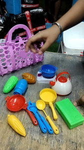 Chefs Delight Kitchen Toy Set with Portable Basket Bag - Imaginative Play for Budding Little Cooks!"
