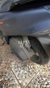 Klevv Auto – 1 liter - Sabun Cuci shampo Kendaraan Motor & Mobil Busa Melimpah Aman untuk Ca