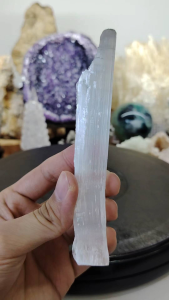 Natural Brazil High Gred Gypsum Selenite Crystal Point GS07