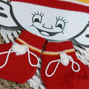Set Kupluk & Sarung Kaki Bayi Rajut