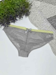 B21 กางเกงในสีเทาอ่อน ผ้าลูกไม้และผ้าไนลอนซีทรู ไซส์ L(38/40) เอว 26 ยืดได้ 42 นิ้ว เป้ายาว 8.5 นิ้ว