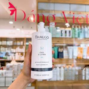 Sữa rửa mặt tẩy trang êm dịu và cấp ẩm Velvet Cleansing Milk size 500ml