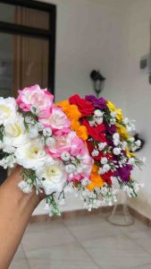 Semanggi Bali: Hiasan Rambut Tradisional