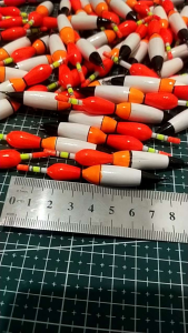 10pcs/Biji Pelampung pancing 8cm kumbul kimpul starlight starlet kili kili sangat bagus