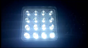 Lampu Sorot Tembak Kotak 16 Mata 12V-24V 28 mm