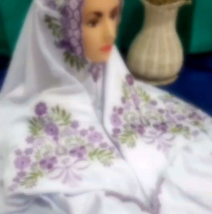 Mukena Terusan Dewasa Bahan Katun Polino Motif Bunga Cosmos Indah Cantik