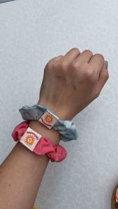 Scrunchies โดนัทมัดผม เซท 2 ชิ้น ผ้าปั๊มเทียนมัดย้อม
