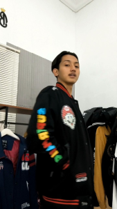 Jaket Bomber Vintage Super Mario Bros Hitam Seventeens Bordir Kanvas