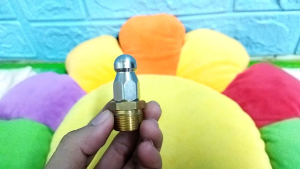 ĐẦU BÉC XỊT RỬA THÔNG CỐNG 7 TIA.