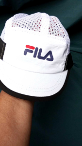 topi olahraga running Mash caps hitam putih Fila
