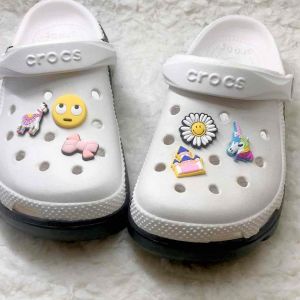 JBSet 🔆🔅🌀ตัวติดรองเท้ามีรู “ยูนิคอร์น ดอกไม้” 👠🌈 ผู้หญิงชุดเลย์ ความงามไว้สด ราคาถูกต้อง