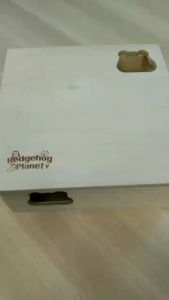 Hedgehog planet hamster wooden hideout bear holehamster wooden house 刺星球木质躲避窝熊洞口金丝熊仓鼠多居室