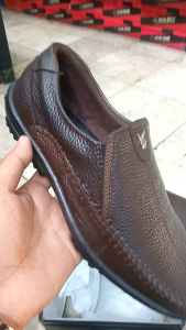 sepatu kasual pria dewasa bahan kulit