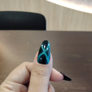 (FREE TOOLKIT ) 10 PCS PRESS ON NAILS. HANDMADE NAILS SIZE M