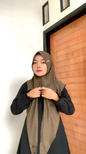 Hijab segitiga Instan Malay Ayunda Pet Sabit/S3 instan motif