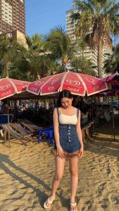 ชุดเอี้ยมกางเกงยีนส์ปลายขาเเต่งขนๆฟรุ้งฟริ้ง S-6XL