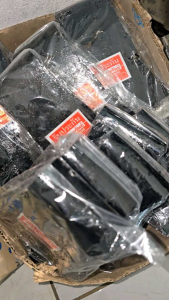 " อุปกรณ์ตัดไม้  " หัวขวาน ตรา ส.เสริมทรัพย์ หน้าขวานกว้าง 5.5 นิ้ว ทำจากเหล็กกล้า ต่อเติมด้าม หนา ใช้ฟันไม้ได้