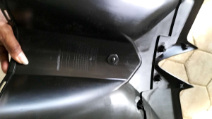 Dek kunci legshiel tengah bawah Vario 125 old