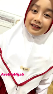 Aretha hijab anak sekolah SD putih coklat Pramuka merah