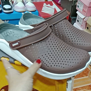 รองเท้าแตะ CROCS Literde Clog รองเท้าหัวโต รองเท้าเพื่อสุขภาพ