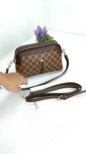 Tas wanita cleo hobbo beiley semi kulit/Tas selempang wanita kulit dua ruang premium