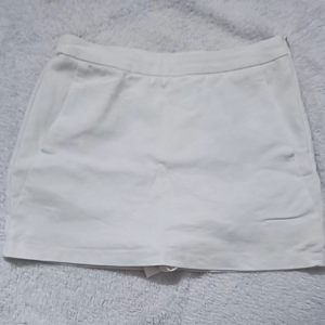 Rok Celana Putih: Desain Modern & Elegan