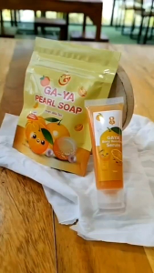สินค้าขายดี สบู่กายา Pearl Soup สิว ฝ้า ขนาด 30 กรัม จำนวน 2 ห่อ (1 ก้อน/ห่อ) และบูสติ้งเซรั่ม 1 หลอด (หลอดละ 30 มิลลิลิตร) พร้อมถุงตีฟอง 2 ถุง สำหรับทำความสะอาดผิว กลิ่นส้มของแท้100%