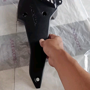 cover bak cvt duct comp L cover adv 160 pcx 160 vario 160 original honda