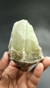 ☘️ กรีนแคลไซต์ สีเขียวสด แบบก้อนดิบธรรมชาติ ทรงสวย น่าสะสมมาก / ขนาด 266 กรัม ( Green Calcite ) 📽️ มี VDO ให้ชมครับ ✨