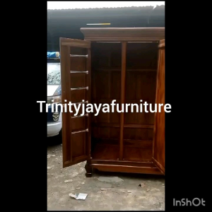 Lemari Pakaian Gamis Hijab 3 Pintu Kayu Jati/trinityjayafurniture