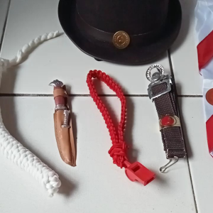 Aksesoris Pramuka & Alat Perlengkapan Pramuka Set Topi Boni