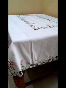 Taplak Meja Makan Bordir Mewah 6 Kursi