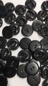 กระดุมพลาสติก 2 รู ขนาด 20 มม. (1 แพ็ก 12 เม็ด) สำหรับงานตัดเย็บ DIY เสื้อผ้า