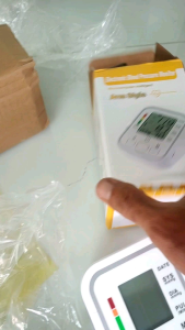 Máy đo huyết áp có giọng nói tiếng việt sử dụng pin lẫn sạc điện thoại