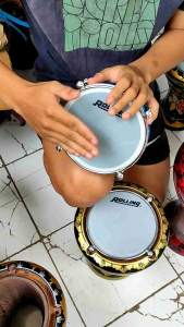 Darbuka Anak Dumbuk Pinggang Anak Murah Warna Blue Candy Ukuran 6 Inci