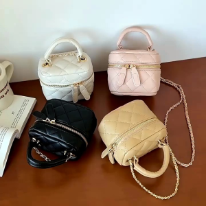 Tas Selempang Tas Teng Teng Wanita Model Rantang Terbaru 2025 Murah